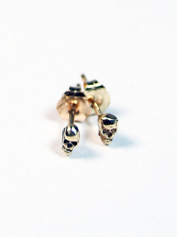 Tiny Skull Studs Gold